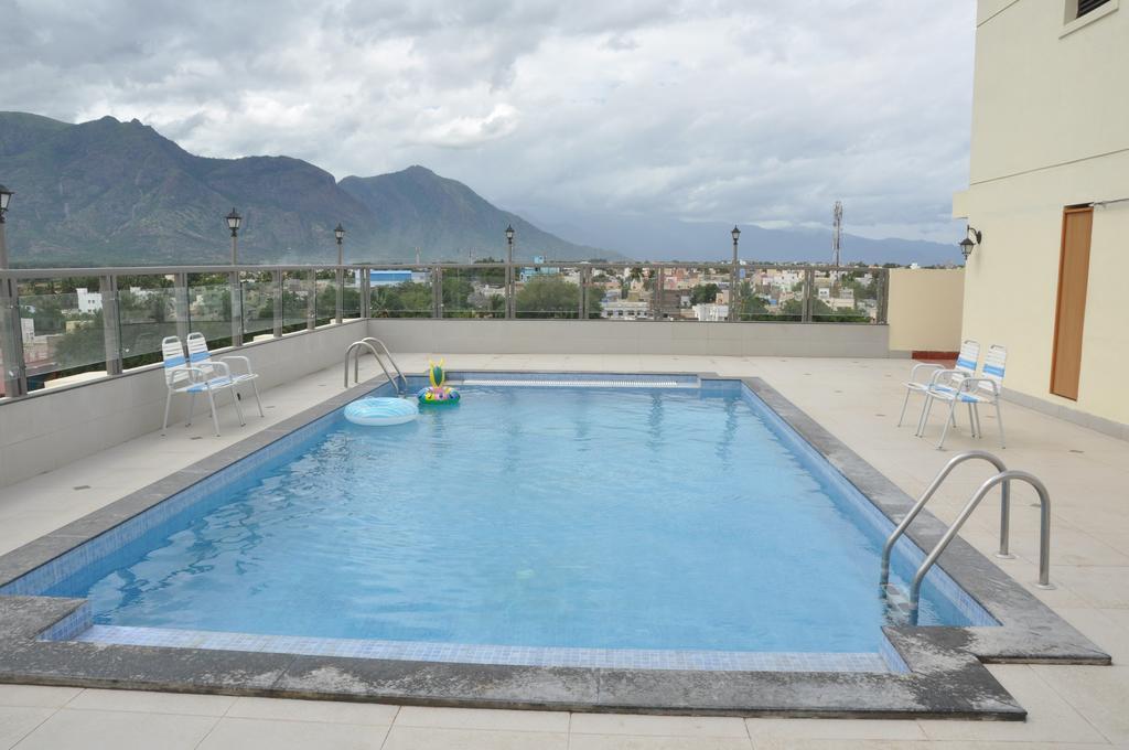 Hotel Western Gatz Theni Allinagaram Exterior foto