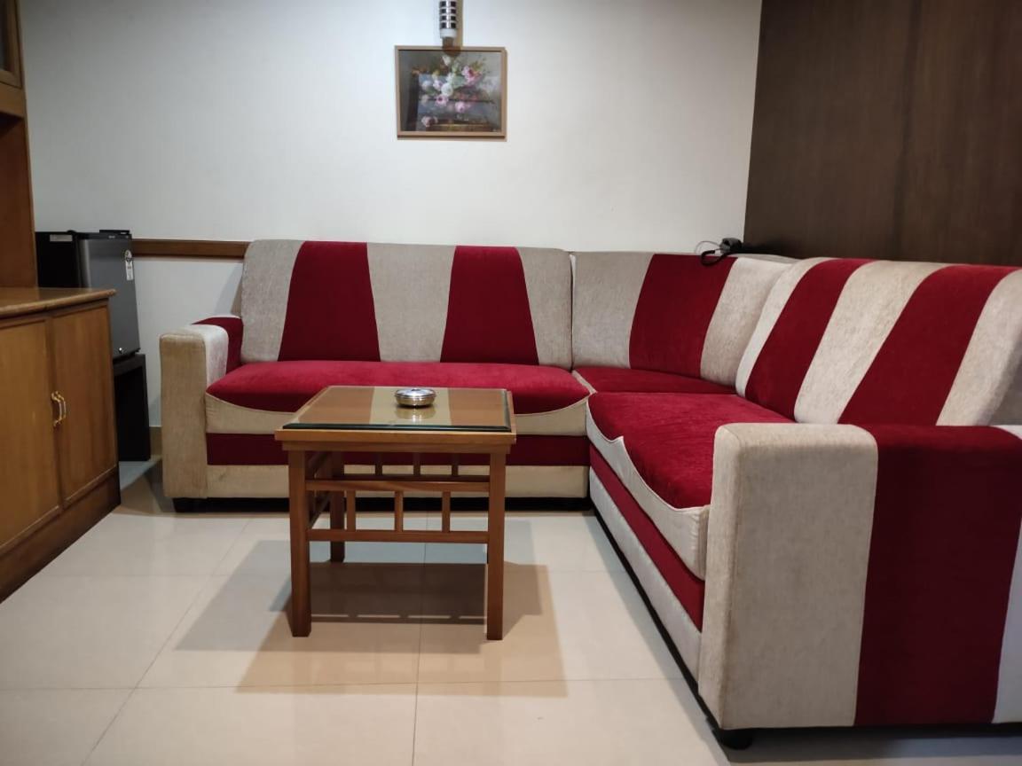 Hotel Western Gatz Theni Allinagaram Exterior foto